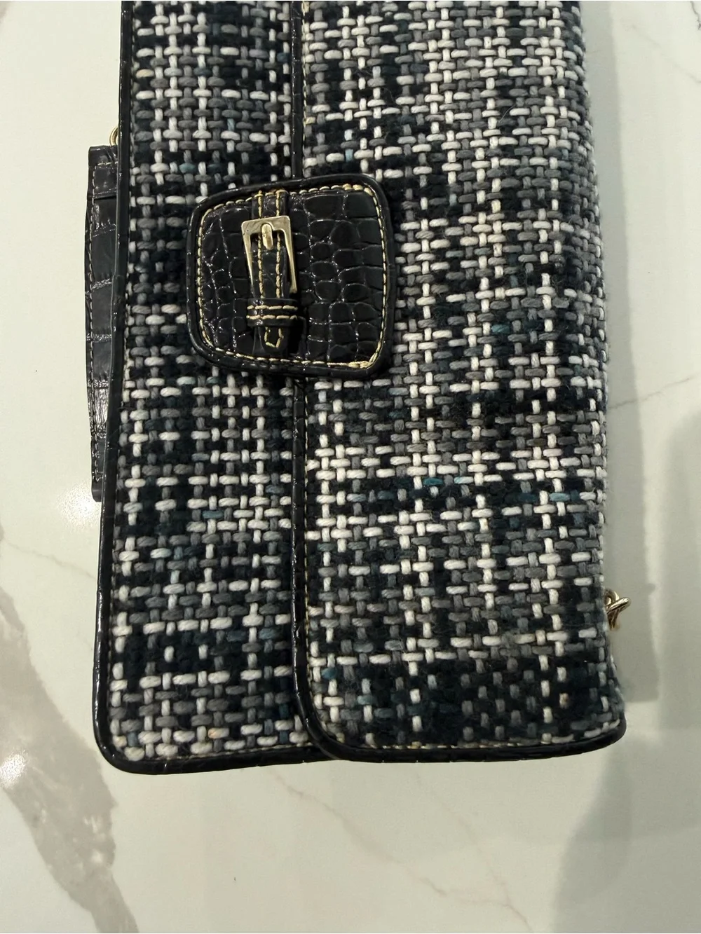 Liz Claiborne Black and White Tweed Shoulder Bag with Gold Chain